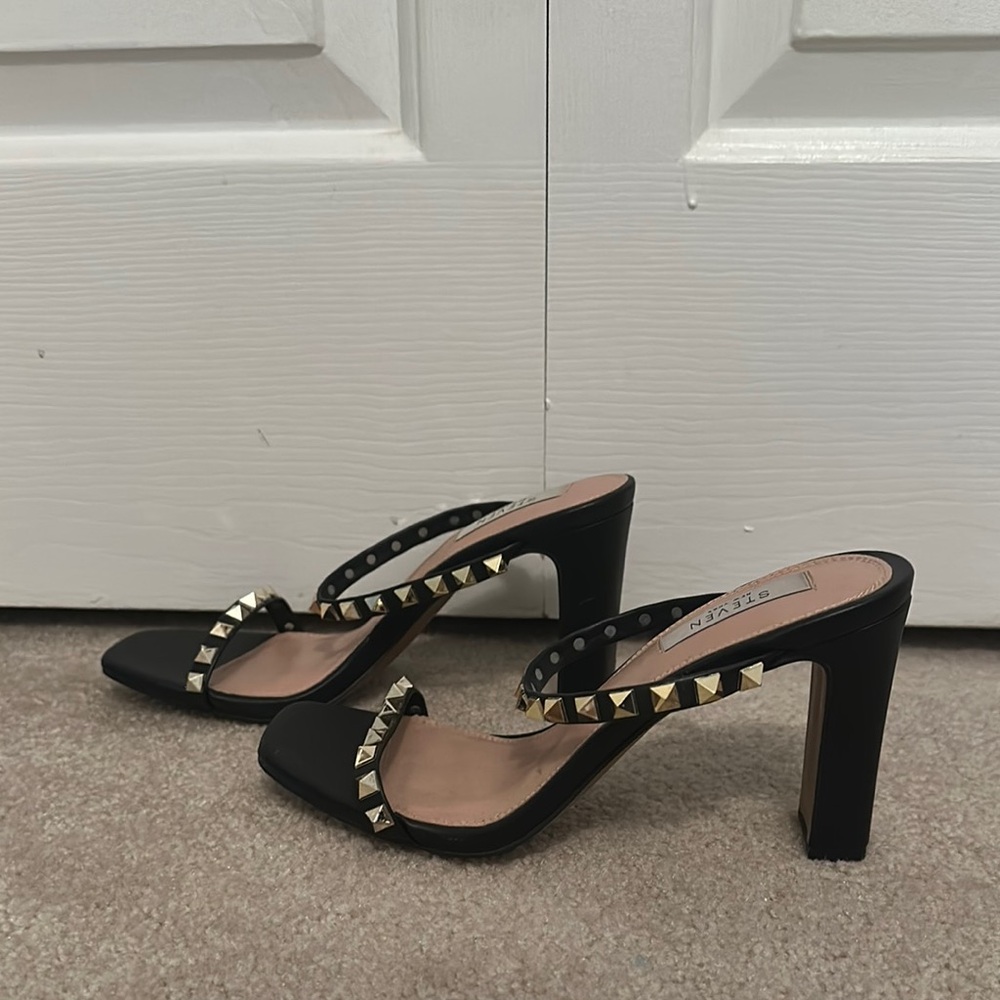 STEVEN  Black Heels Sophisticated Style